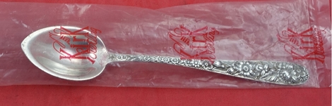 Grapefruit Spoon original factory sealed 6 1/8
